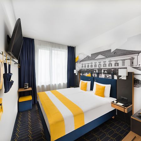 D8 Hotel Βουδαπέστη Εξωτερικό φωτογραφία