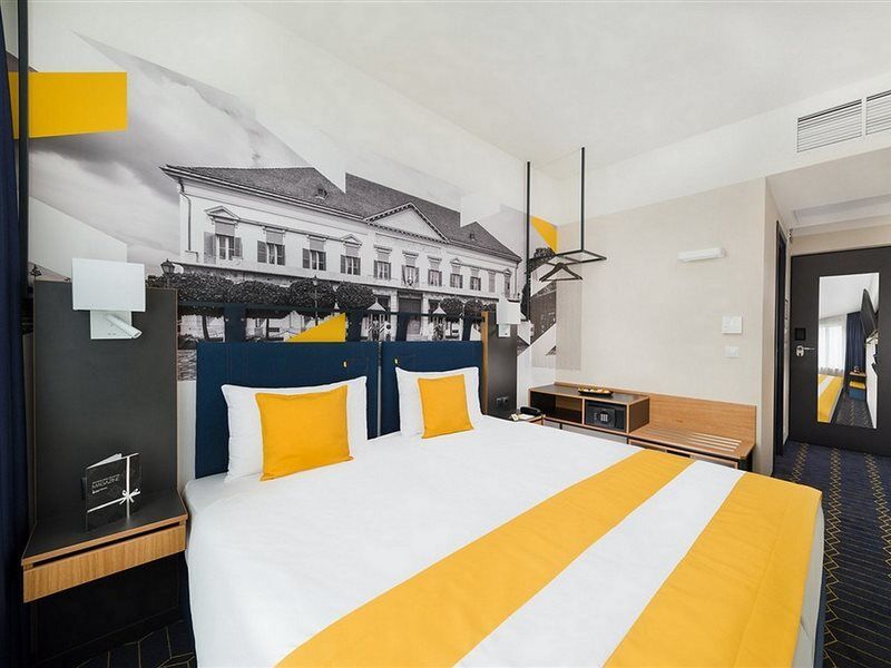 D8 Hotel Βουδαπέστη Εξωτερικό φωτογραφία