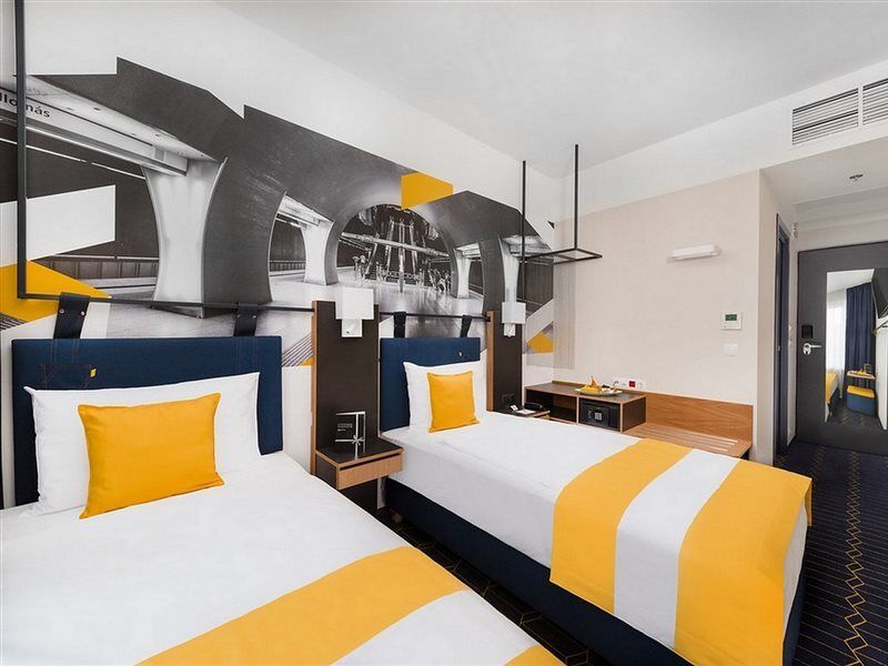 D8 Hotel Βουδαπέστη Εξωτερικό φωτογραφία